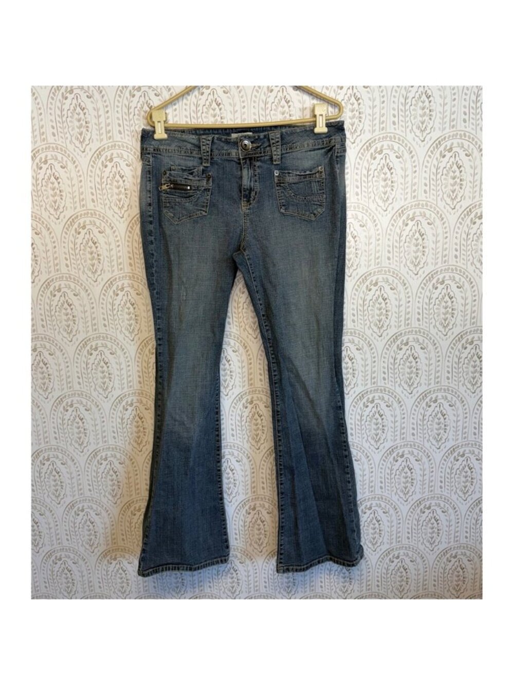 SOWear It Declare It Womens Blue Flare Jeans Medium Wash Utility Pockets Size 15